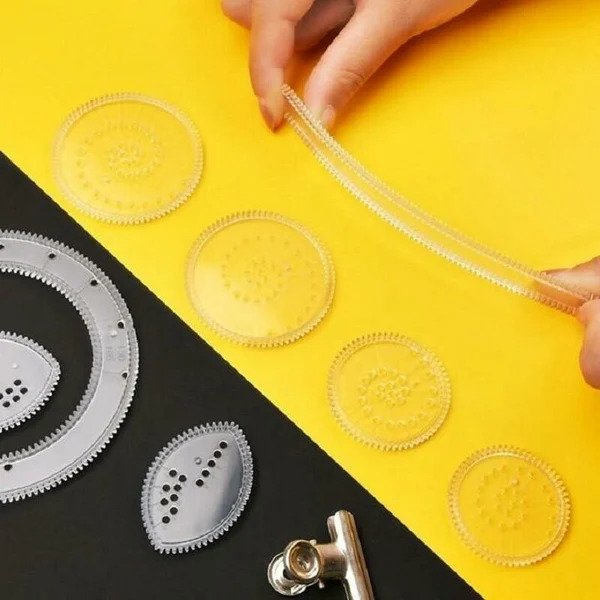 Spirograph Drawing Ruler Set